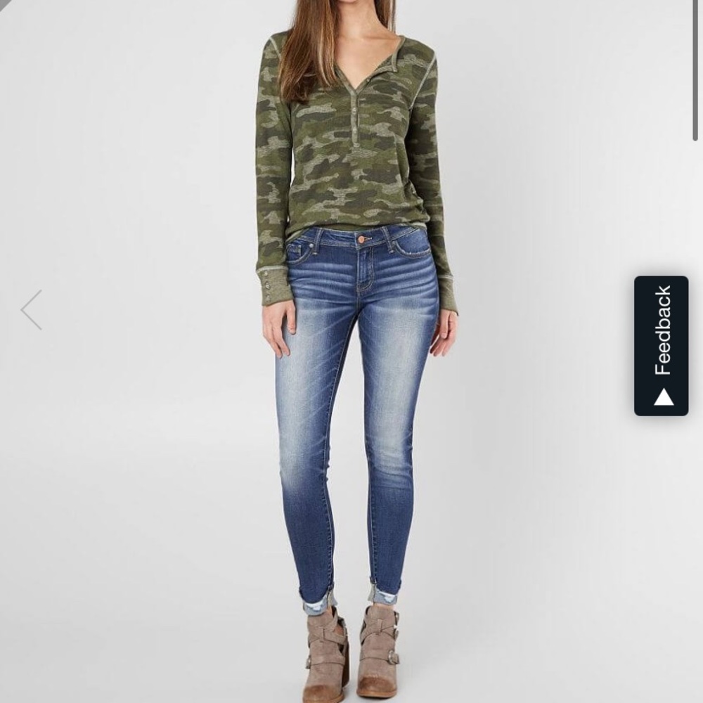 Buckle Black Skinnys